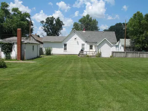 635 E Van Buren St, Cuba, IL 61427 photo 19