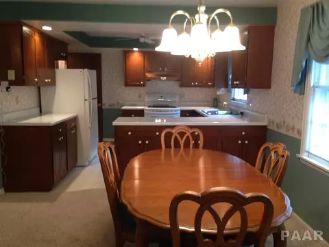 970 E Marshall, Morton, IL 61550 photo 4