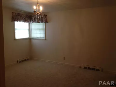970 E Marshall, Morton, IL 61550 photo 9