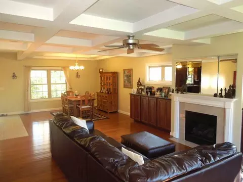 103 W Copperfield Dr, Dunlap, IL 61525 photo 2