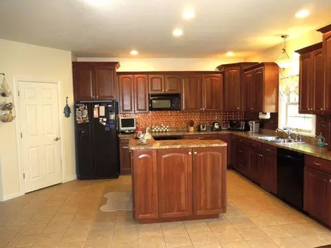 103 W Copperfield Dr, Dunlap, IL 61525 photo 7