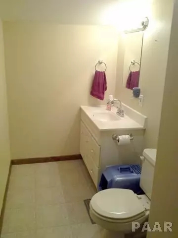 1944 E Chestnut, Canton, IL 61520 photo 26