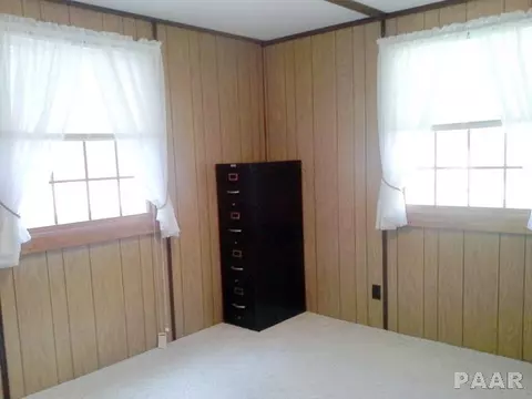 652 E Monroe, Cuba, IL 61427 photo 13