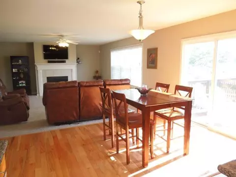 11006 N Crestpointe, Dunlap, IL 61525 photo 4