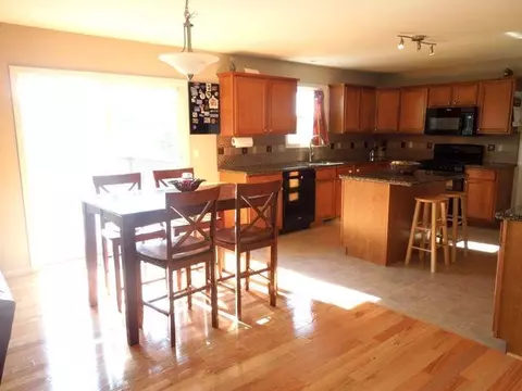 11006 N Crestpointe, Dunlap, IL 61525 photo 5