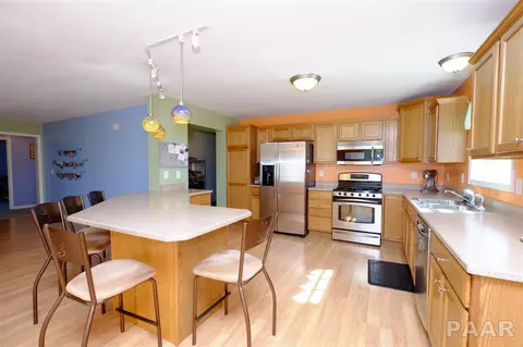 681 County Road 1200 E, Eureka, IL 61530 photo 4