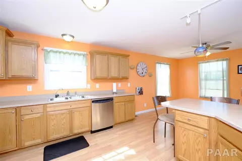 681 County Road 1200 E, Eureka, IL 61530 photo 6