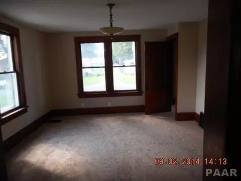602 E 4th St, Delavan, IL 61734 photo 10