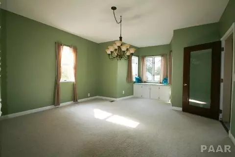 511 E Adams St, Morton, IL 61550 photo 3