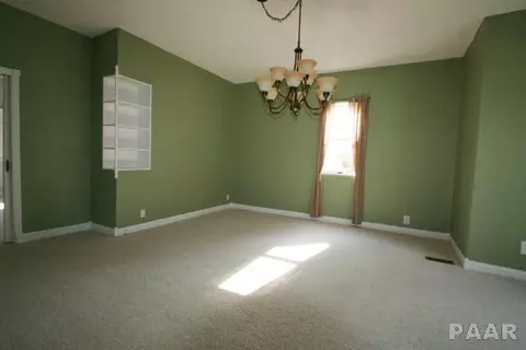 511 E Adams St, Morton, IL 61550 photo 4