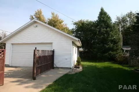 511 E Adams St, Morton, IL 61550 photo 2
