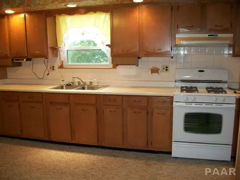 512 W Main, Ipava, IL 61441 photo 18