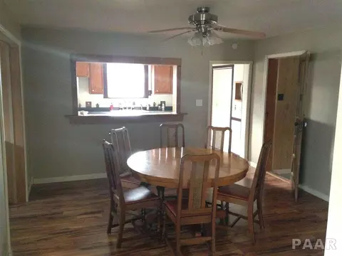 301 W Crow St, Eureka, IL 61530 photo 13