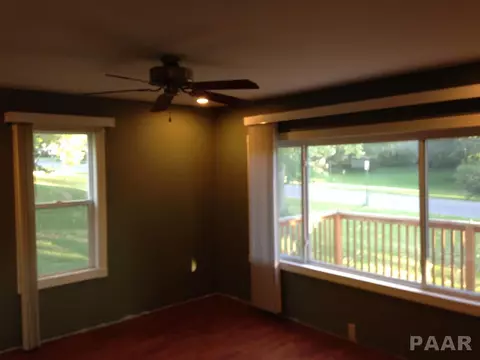 301 W Crow St, Eureka, IL 61530 photo 17