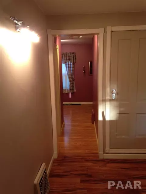 301 W Crow St, Eureka, IL 61530 photo 21