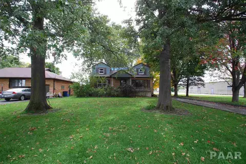 1832 E Chestnut St, Canton, IL 61520 photo 8