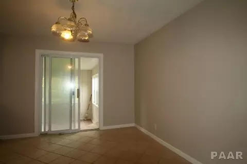 1426 N County Road 800 N Rd, Eureka, IL 61530 photo 3