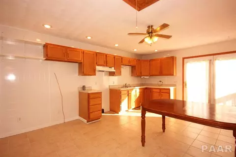 111 W Smith St, Wyoming, IL 61491 photo 5