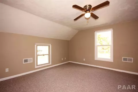 111 W Smith St, Wyoming, IL 61491 photo 14