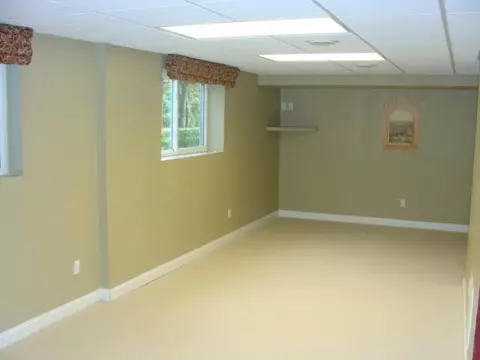 2111 W Leyna, Dunlap, IL 61525 photo 32
