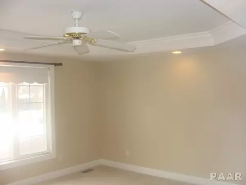 2111 W Leyna, Dunlap, IL 61525 photo 14