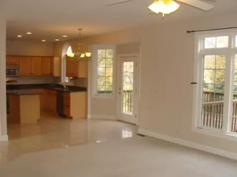 2111 W Leyna, Dunlap, IL 61525 photo 8