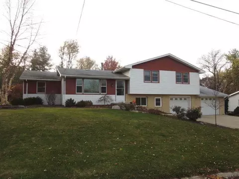 22237 Timber Ln, Morton, IL 61550 photo 1