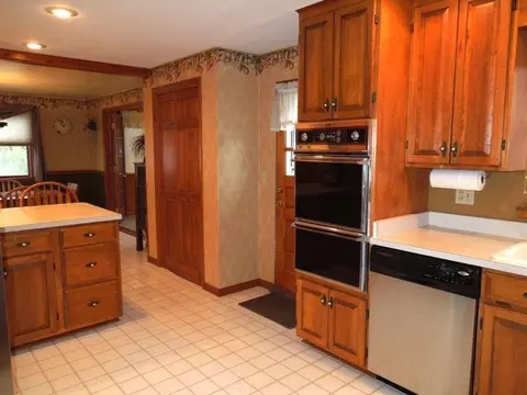 22237 Timber Ln, Morton, IL 61550 photo 6