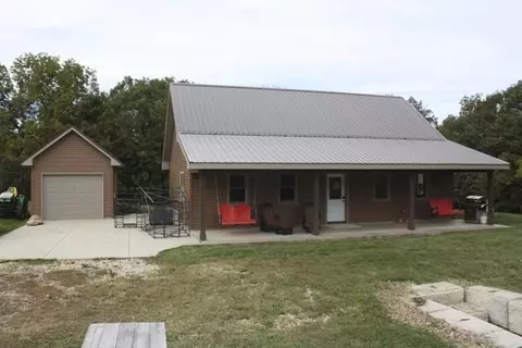 409 County Highway 8, Congerville, IL 61729 photo 1