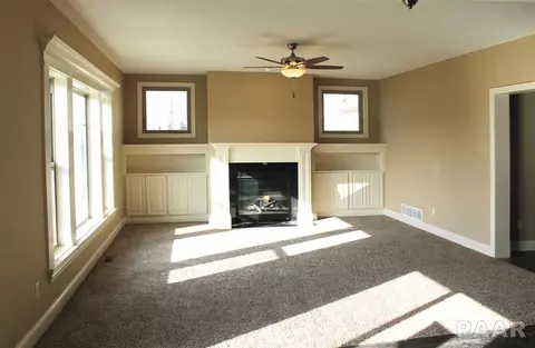 2802 W Quartz, Dunlap, IL 61525 photo 5