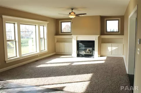 2802 W Quartz, Dunlap, IL 61525 photo 6