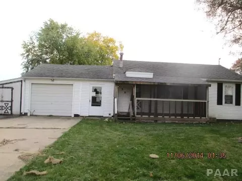 1920 E Chestnut St, Canton, IL 61520 photo 1