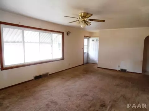216 Albert St, Washington, IL 61571 photo 9