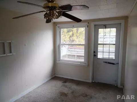 216 Albert St, Washington, IL 61571 photo 8