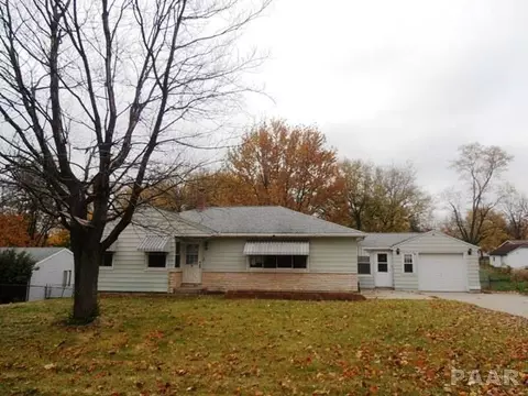 216 Albert St, Washington, IL 61571 photo 2