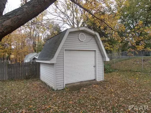 216 Albert St, Washington, IL 61571 photo 6