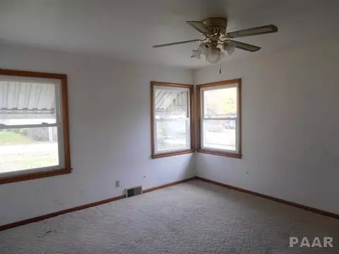 216 Albert St, Washington, IL 61571 photo 14