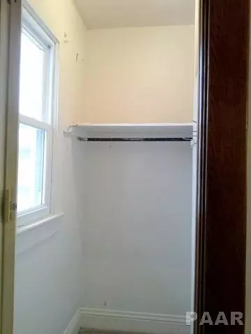751 E Olive, Canton, IL 61520 photo 7