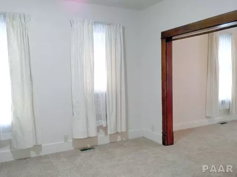 751 E Olive, Canton, IL 61520 photo 8