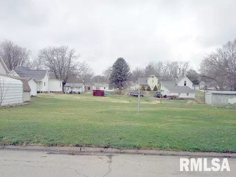 751 E Olive, Canton, IL 61520 photo 18