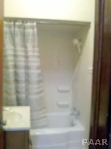 751 E Olive, Canton, IL 61520 photo 13