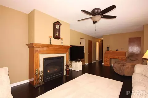 202 S 4th, Dunlap, IL 61525 photo 12