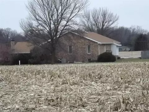 25172 Spring Creek Rd, Washington, IL 61571 photo 3