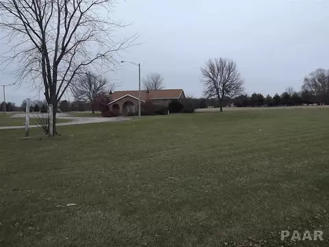 25172 Spring Creek Rd, Washington, IL 61571 photo 4