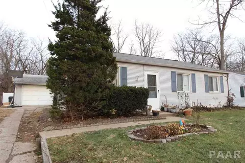 105 Kickapoo, Marquette Heights, IL 61554 photo 2