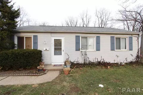 105 Kickapoo, Marquette Heights, IL 61554 photo 1