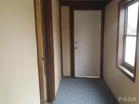 557 E Birch, Canton, IL 61520 photo 17