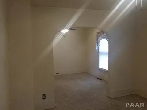 557 E Birch, Canton, IL 61520 photo 19