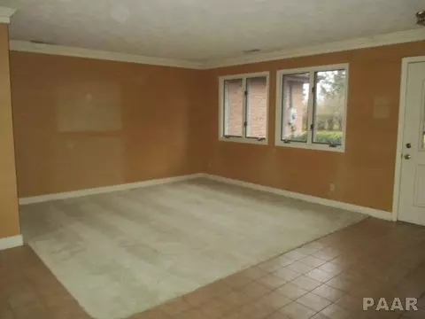 11628 N Route 40, Dunlap, IL 61525 photo 2