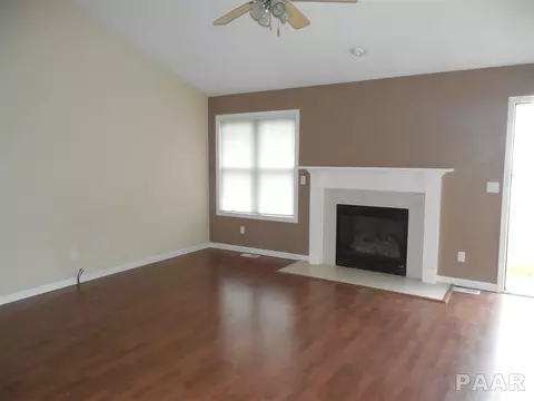1508 Big Red Dr, Metamora, IL 61548 photo 2